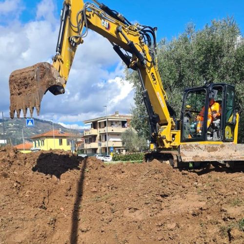 Movimento terra ML MASI SRL a Lamporecchio e in tutta la Toscana Lavori stradali, autotrasporti conto terzi, recupero materiali inerti, impianto frantumazione
