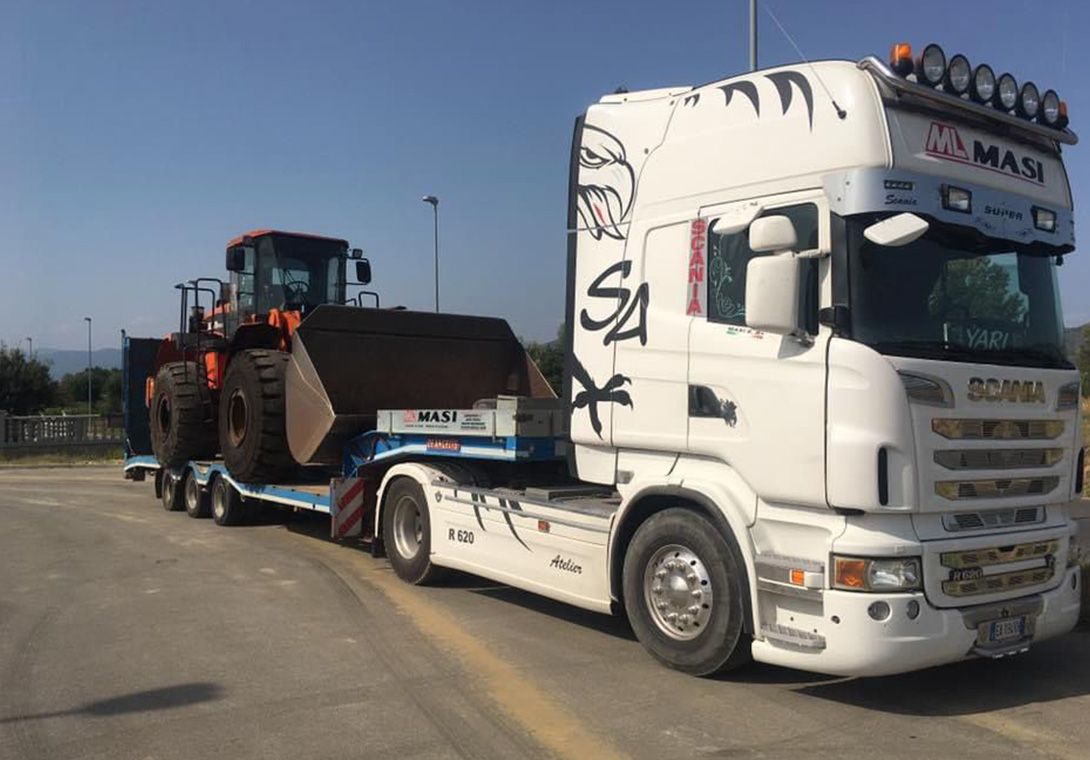 Autotrasporti per conto terzi e trasporti eccezionali Servizi ML MASI SRL a Lamporecchio e in tutta la Toscana Lavori stradali, autotrasporti conto terzi, recupero materiali inerti, impianto frantumazione